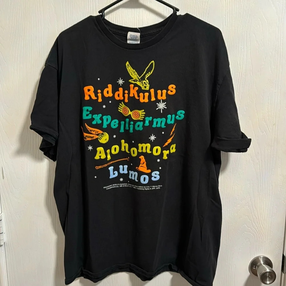 Wizarding World Harry Potter Spell Black Short Sleeve Unisex Youth‎ Size XL